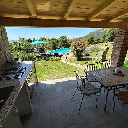 Villa Mavrici, Neighbors Free Buzet Esterno foto