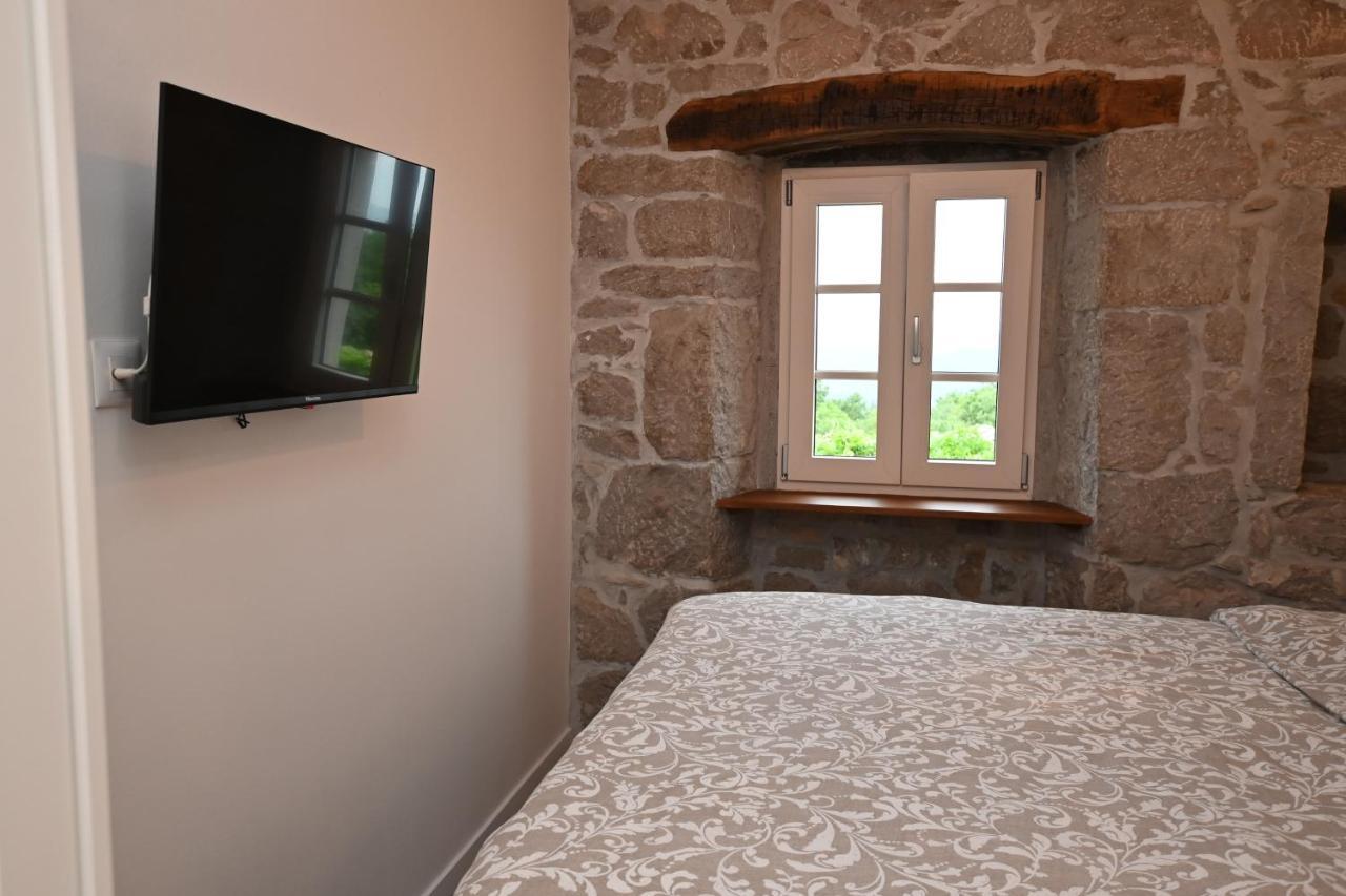 Villa Mavrici, Neighbors Free Buzet Esterno foto