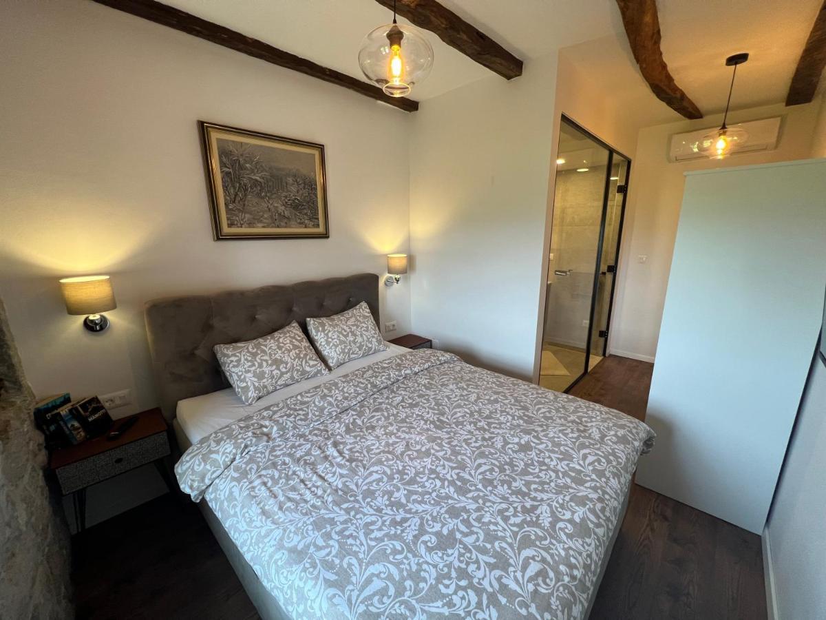 Villa Mavrici, Neighbors Free Buzet Esterno foto