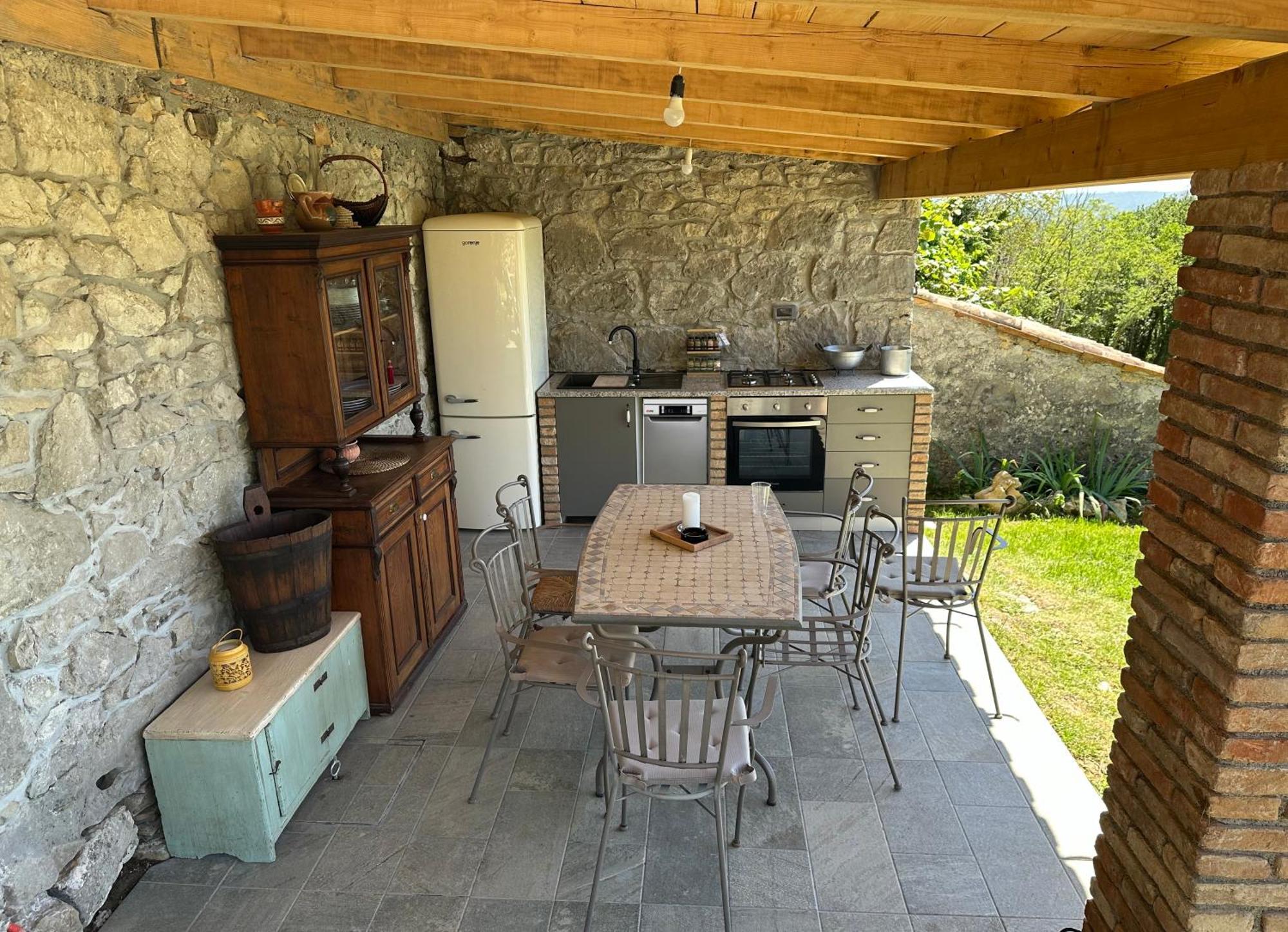 Villa Mavrici, Neighbors Free Buzet Esterno foto