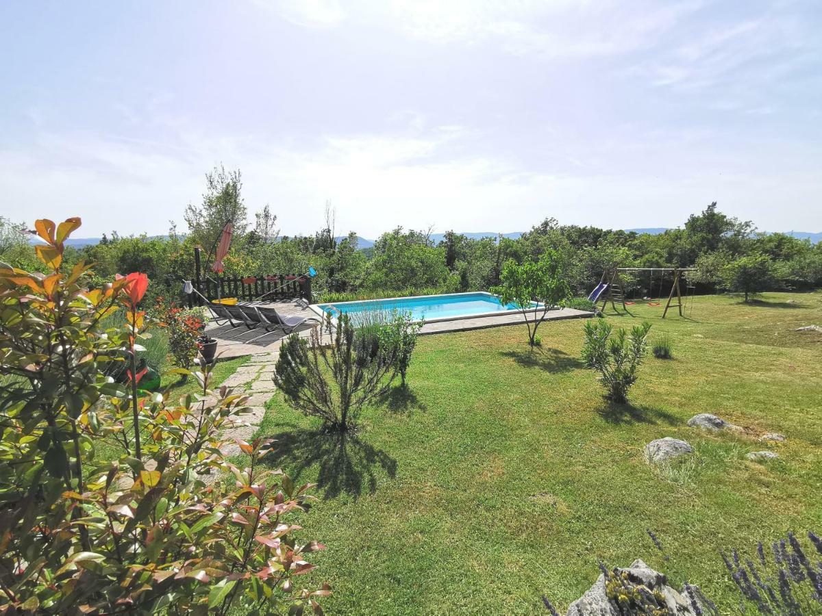 Villa Mavrici, Neighbors Free Buzet Esterno foto